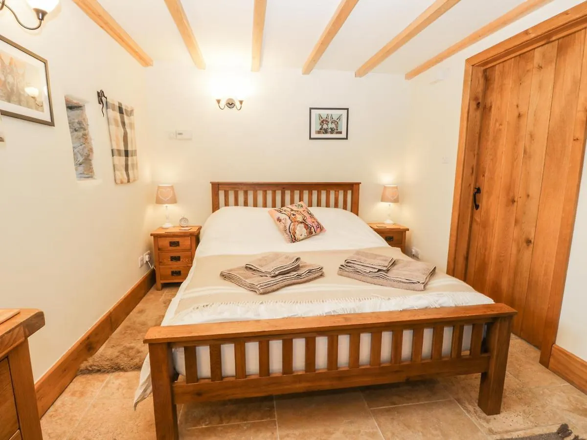 Orchard Cottage, Whitby Goathland 0*,